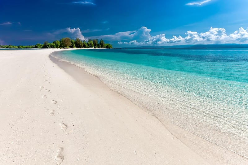 Relaxing beach view